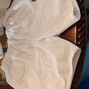 109% Cotton Isla Mujeres Shorts. Never Worn